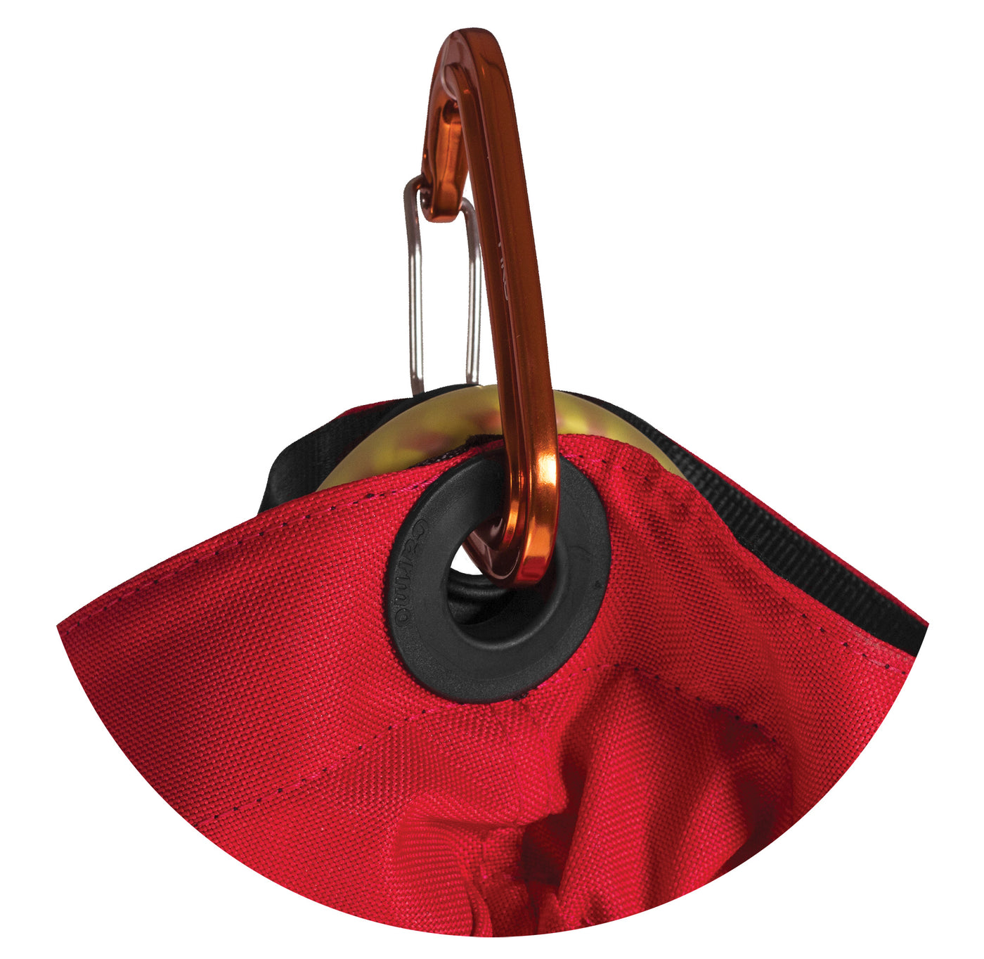 carabina-attached-to-throw-bag